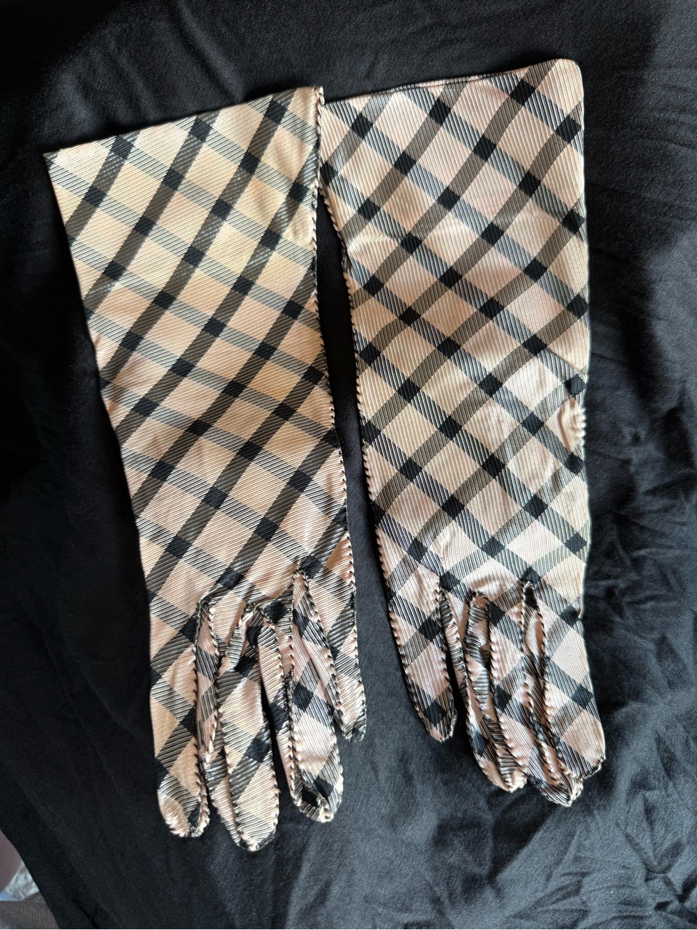 Plaid Pattern Long Women's Gloves in Beige and Black